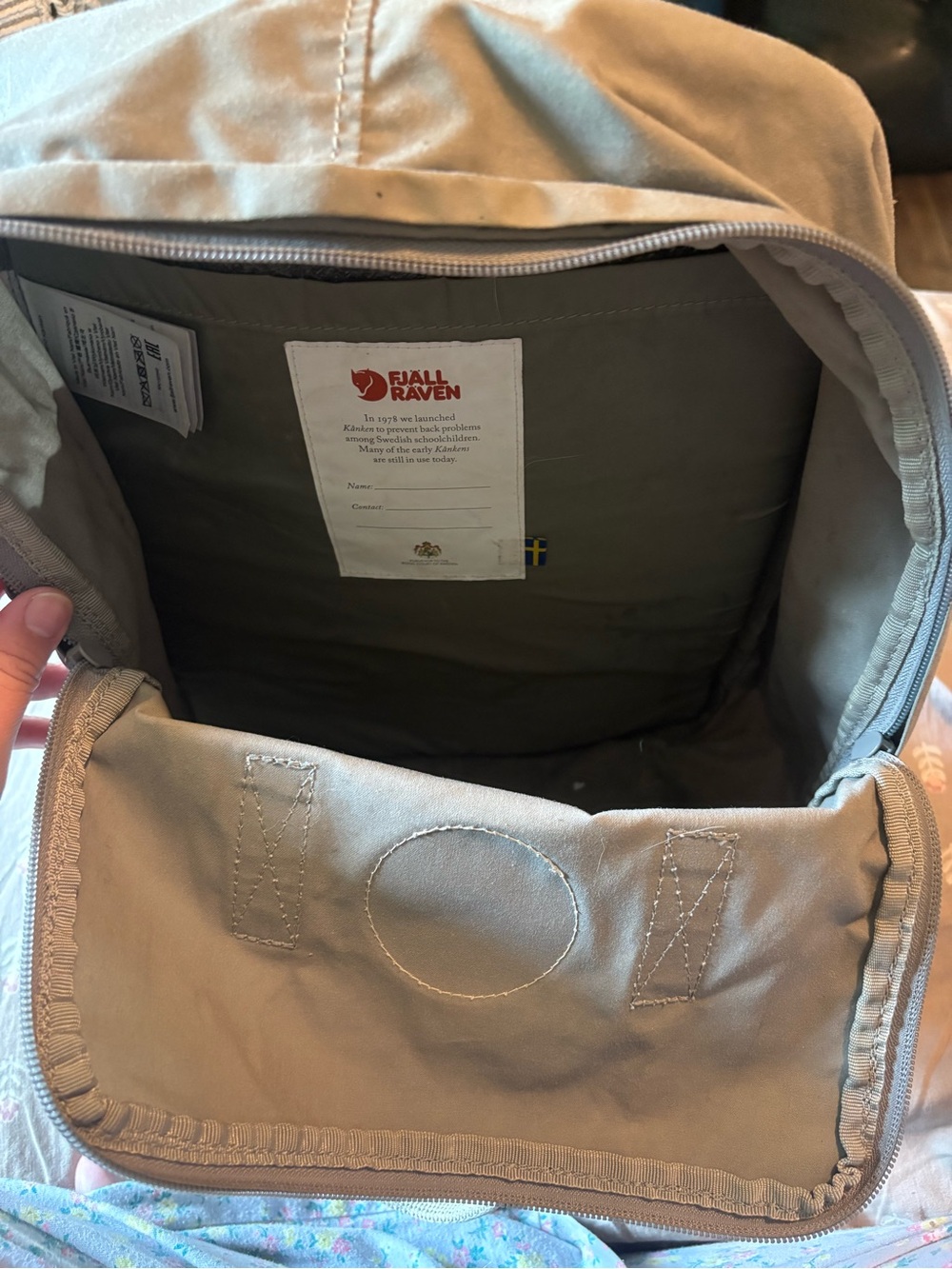 Fjällräven Kånken Classic Backpack - Light Grey - Picture 3 of 7
